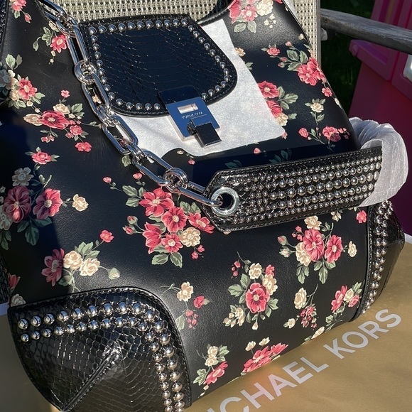 Michael Kors Collection Bancroft Oversized Floral Calf Leather Snakeskin Bag - Picture 6 of 11